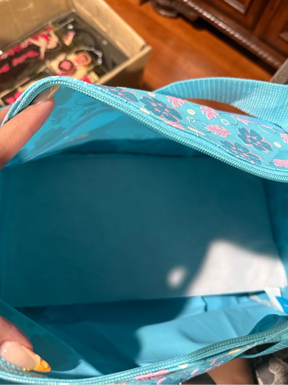 Disney Vintage Ariel Duffle Bag - Picture 3 of 3